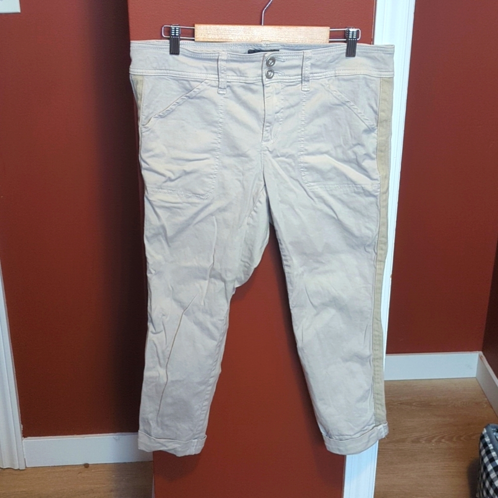 SIZE 12 Torrid chino crops in oatmeal